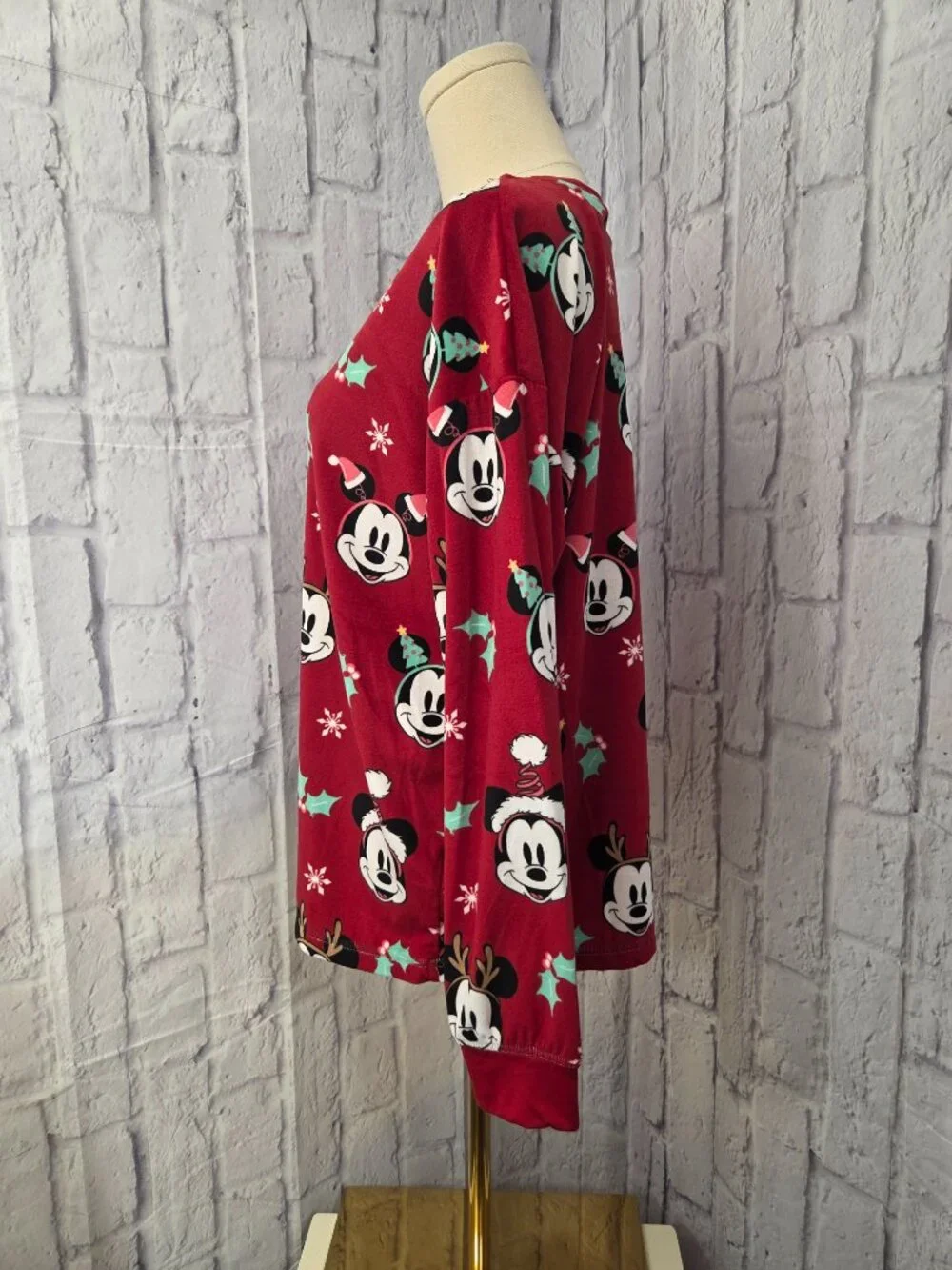 Disney Mickey Mouse Medium Red Fleece Christmas Holiday Pajama Set - Picture 8 of 9